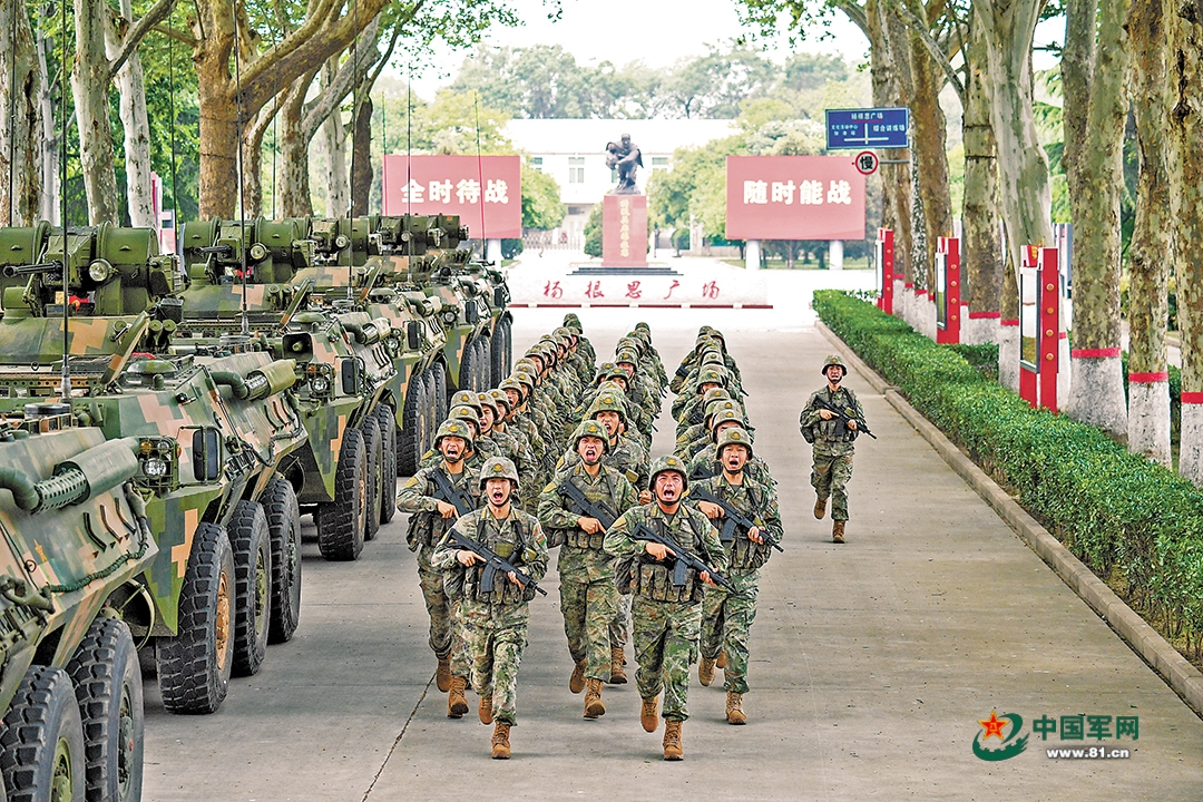 江阴潼鹏积极备战，全队士气高涨